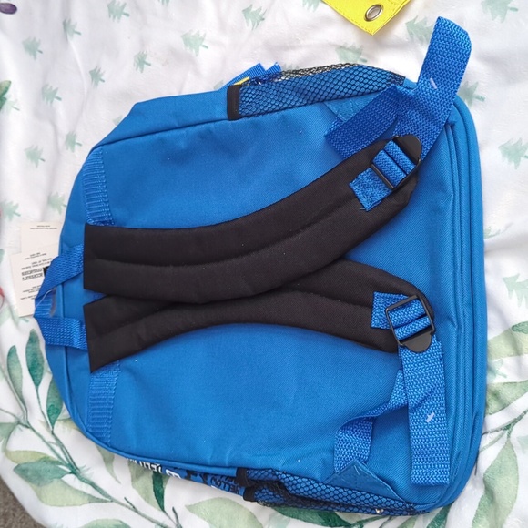 Minions Backpack - Picture 4 of 11